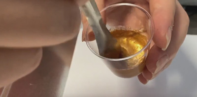 كيفية توزيع أصباغ اللؤلؤ بسهولة أكبر؟